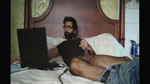 Ali online show from November 2025 07:35:02 PM