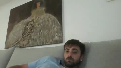 Nik online show from October 2025 01:19:01 PM