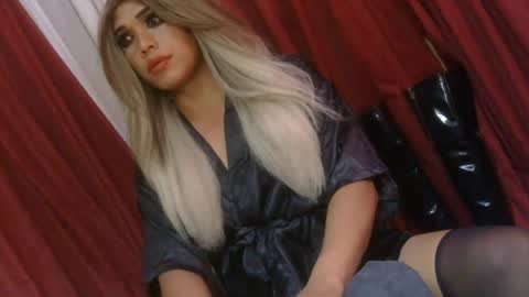 Snapshot of lady_athenax chatting on July 2026 10:40:01 AM Athena online show from July 2026 10:40:01 AM