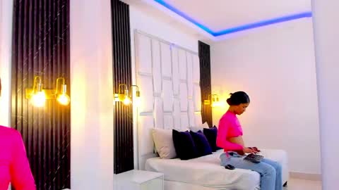 Lady  online show from April 2026 10:43:02 PM