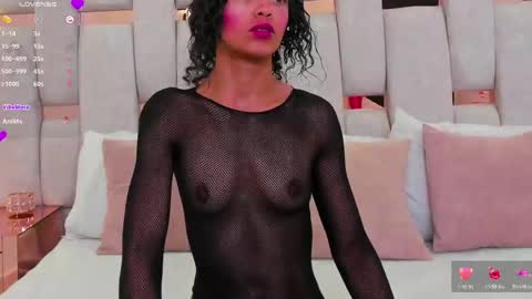 Lady  online show from May 2026 01:05:02 PM