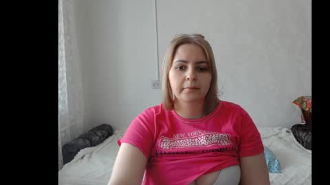 lady cute cat29 online show from January 2025 05:31:01 AM