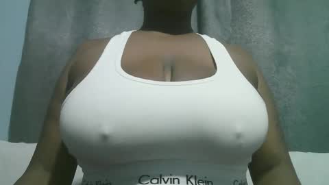 lady_dearra online show from October 2025 03:18:01 AM