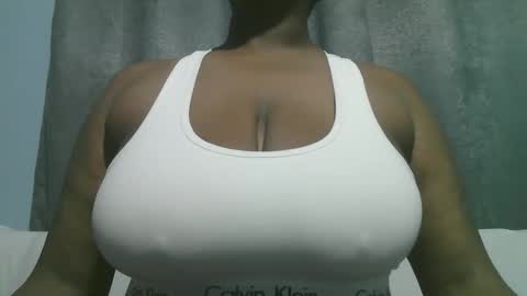 lady_dearra online show from October 2025 03:36:02 AM