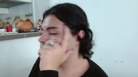 Evelynn online show from April 2026 07:33:02 PM