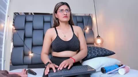 Snapshot of lady_falcon chatting on September 2025 01:51:02 AM LADY online show from September 2025 01:51:02 AM