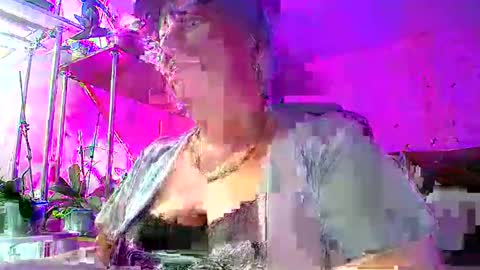 Lady Gloria online show from December 2024 02:22:02 PM