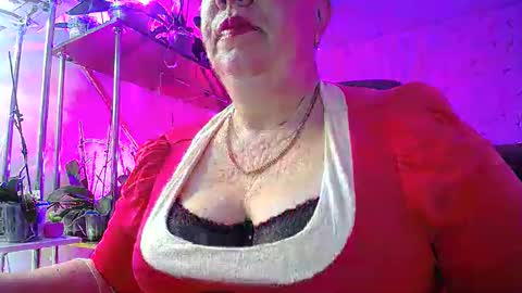 Lady Gloria online show from December 2024 05:10:02 AM