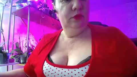 Lady Gloria online show from December 2024 01:47:01 PM