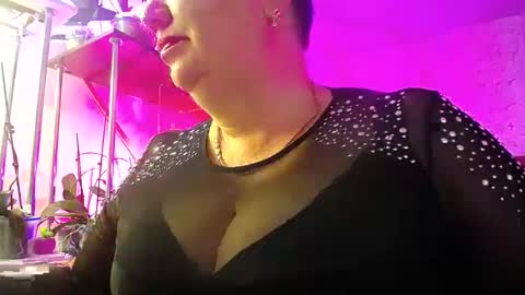 Lady Gloria online show from January 2025 03:13:01 AM