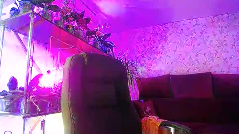 Lady Gloria online show from April 2026 05:47:02 AM