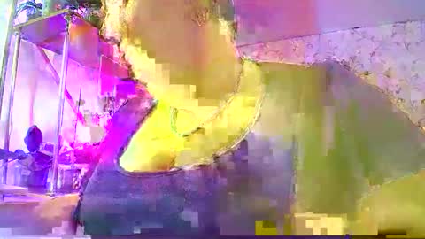 Snapshot of lady_gloria chatting on April 2026 01:41:02 PM Lady Gloria online show from April 2026 01:41:02 PM