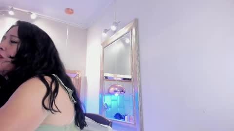    online show from November 2025 07:15:01 PM