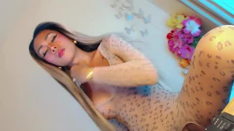 Stella online show from January 2025 12:34:02 AM