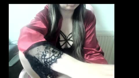 Snapshot of lady_lyanna chatting on February 2025 02:35:02 AM Lady Lyanna online show from February 2025 02:35:02 AM