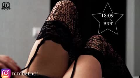 Snapshot of lady_ni chatting on February 2025 04:13:02 PM 700 1300 -5 online show from February 2025 04:13:02 PM