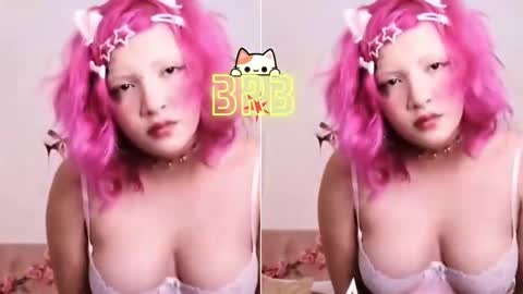 Lady  online show from September 2025 08:25:01 PM