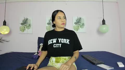 Snapshot of lady_rossee chatting on October 2025 01:18:01 PM Leidy online show from October 2025 01:18:01 PM