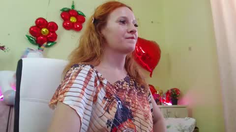 Sima Ladybigsmile online show from February 2025 12:29:02 PM