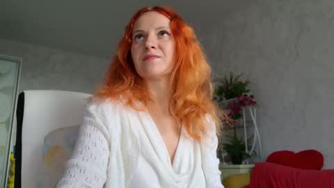 Sima Ladybigsmile online show from October 2025 06:03:02 AM