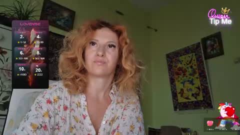 Snapshot of ladybigsmile chatting on July 2026 01:52:02 AM Sima Ladybigsmile online show from July 2026 01:52:02 AM