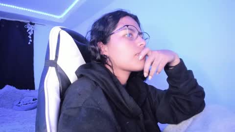  Lady  online show from December 2024 03:40:01 AM