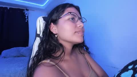  Lady  online show from December 2024 06:52:01 AM