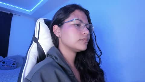  Lady  online show from February 2025 04:05:02 AM