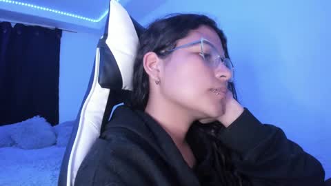  Lady  online show from March 2025 03:44:01 AM