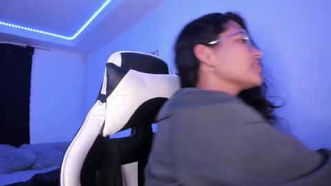  Lady  online show from March 2025 12:38:01 AM