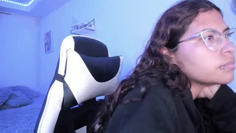  Lady  online show from September 2025 02:35:01 AM