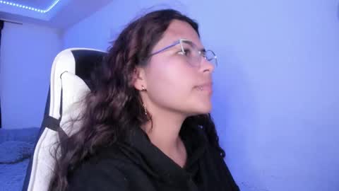  Lady  online show from September 2025 04:25:02 AM