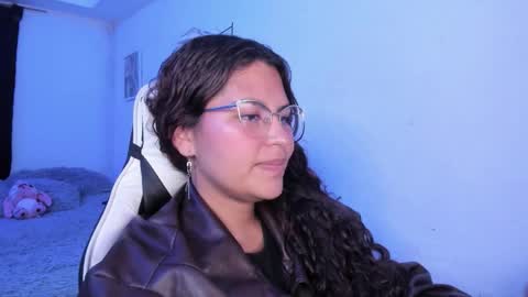  Lady  online show from January 2026 02:05:02 AM