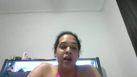 Snapshot of ladycinnabon chatting on January 2025 02:06:01 AM Stephanie online show from January 2025 02:06:01 AM