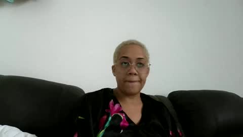 Stephanie online show from July 2026 02:25:02 PM