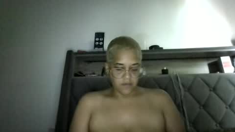 Stephanie online show from August 2026 09:40:02 PM