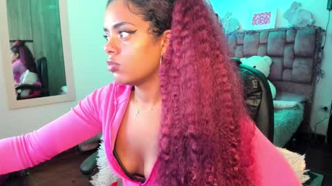 leidy daniela online show from December 2024 08:01:01 AM