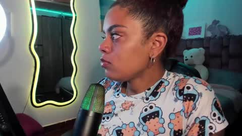 leidy daniela online show from February 2025 07:12:02 AM