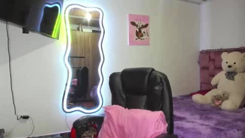 leidy daniela online show from February 2026 02:06:02 AM