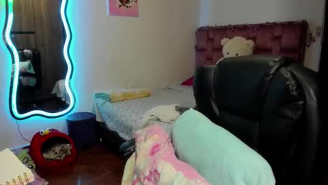 leidy daniela online show from March 2026 12:04:02 AM