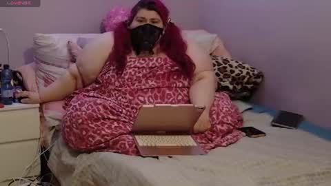 Snapshot of ladykitsunebig chatting on July 2026 08:33:02 PM ladykitsunebig online show from July 2026 08:33:02 PM