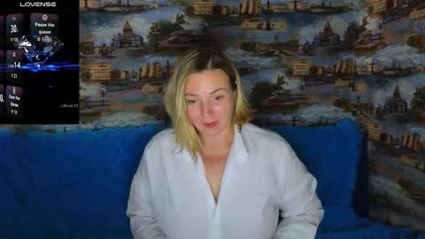 ladylucky_ online show from September 2025 03:33:02 AM