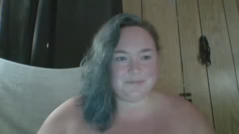 Snapshot of ladylynn13 chatting on October 2025 09:48:01 PM LadyLynn13 online show from October 2025 09:48:01 PM