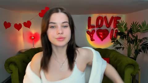 Amelia online show from March 2025 07:37:02 PM