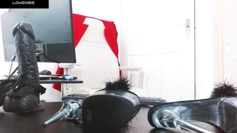 MistressMILA online show from October 2025 05:45:01 PM