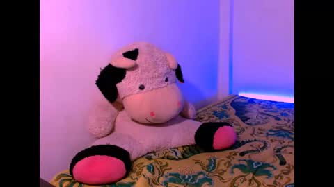 laura online show from October 2025 02:51:02 PM