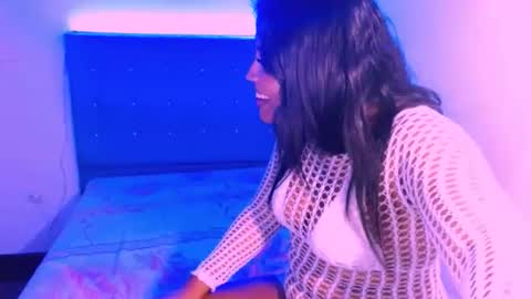 laura online show from April 2026 03:56:01 AM