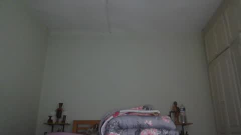 Sarah  Sam online show from September 2025 08:00:02 PM