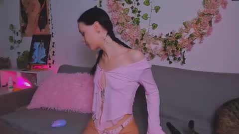 Snapshot of ladytrep chatting on June 2026 07:12:02 PM LadyTrep online show from June 2026 07:12:02 PM
