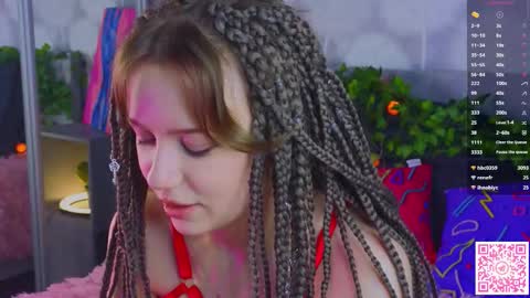 Lilia online show from October 2025 07:02:02 PM